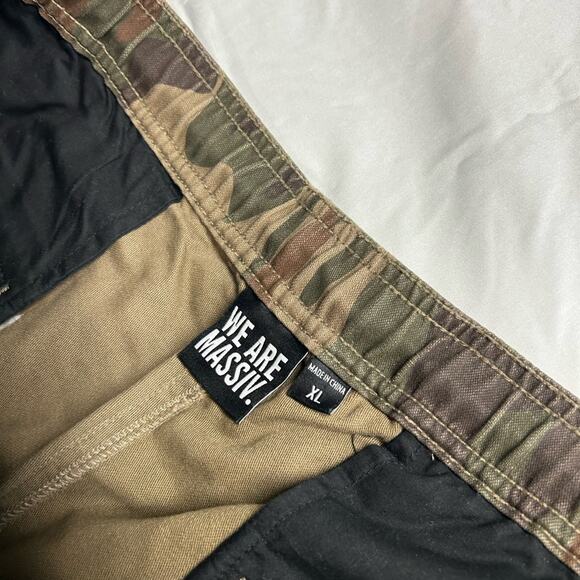 We Are Massiv Camo Joggers Streetwear Limited Edition Unisex Size XL - Picture 9 of 12